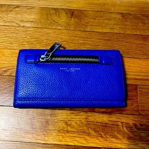 Marc Jacobs trifold wallet
